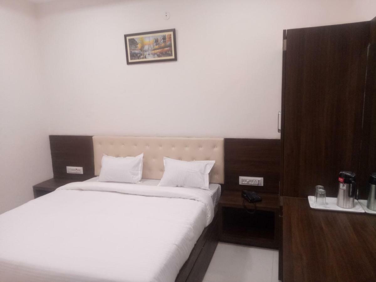 Hotel Prestige 아지메르 외부 사진